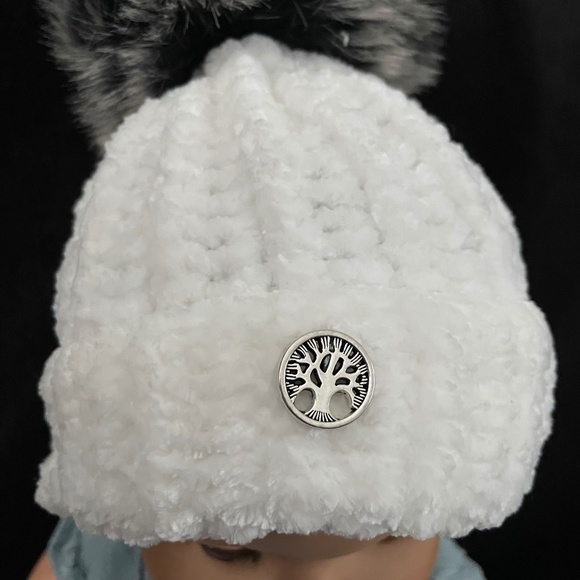 0 - 3 month Baby white Knitted Toque with Dark Grey Faux Fur pompom. - Picture 2 of 2